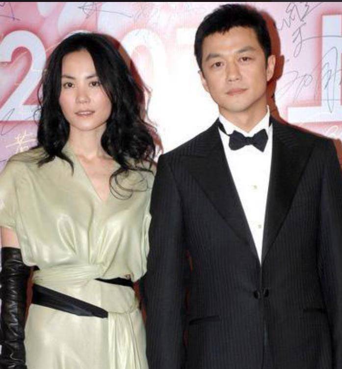 李亚鹏债务重审一审的结果被公布,判决仍然是李亚鹏和他的兄弟李亚伟