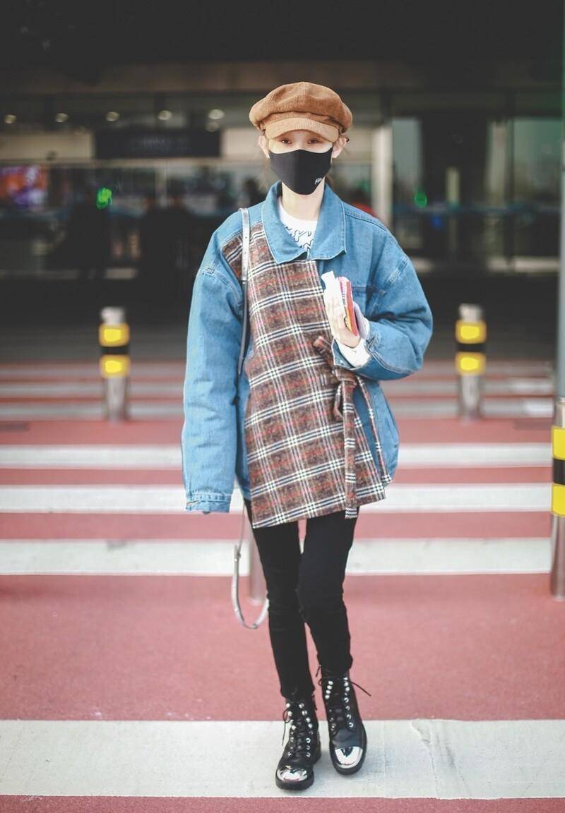 跟陈雪凝学穿白色衬衫裙,做个清新可人的优雅知性女子,美翻春天_亮点
