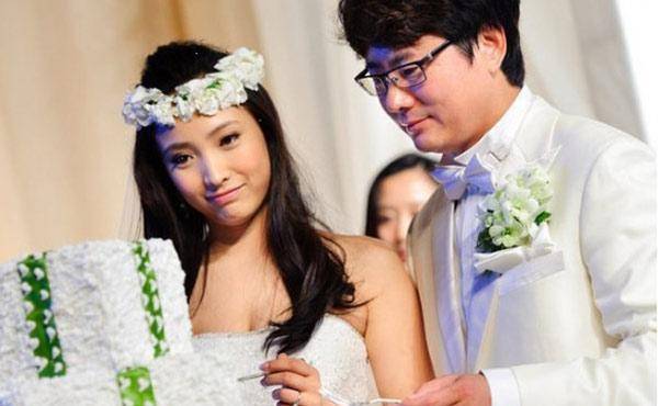 白静8年前被男子连捅三刀离去,与她同流合污的乔宇现状如何?