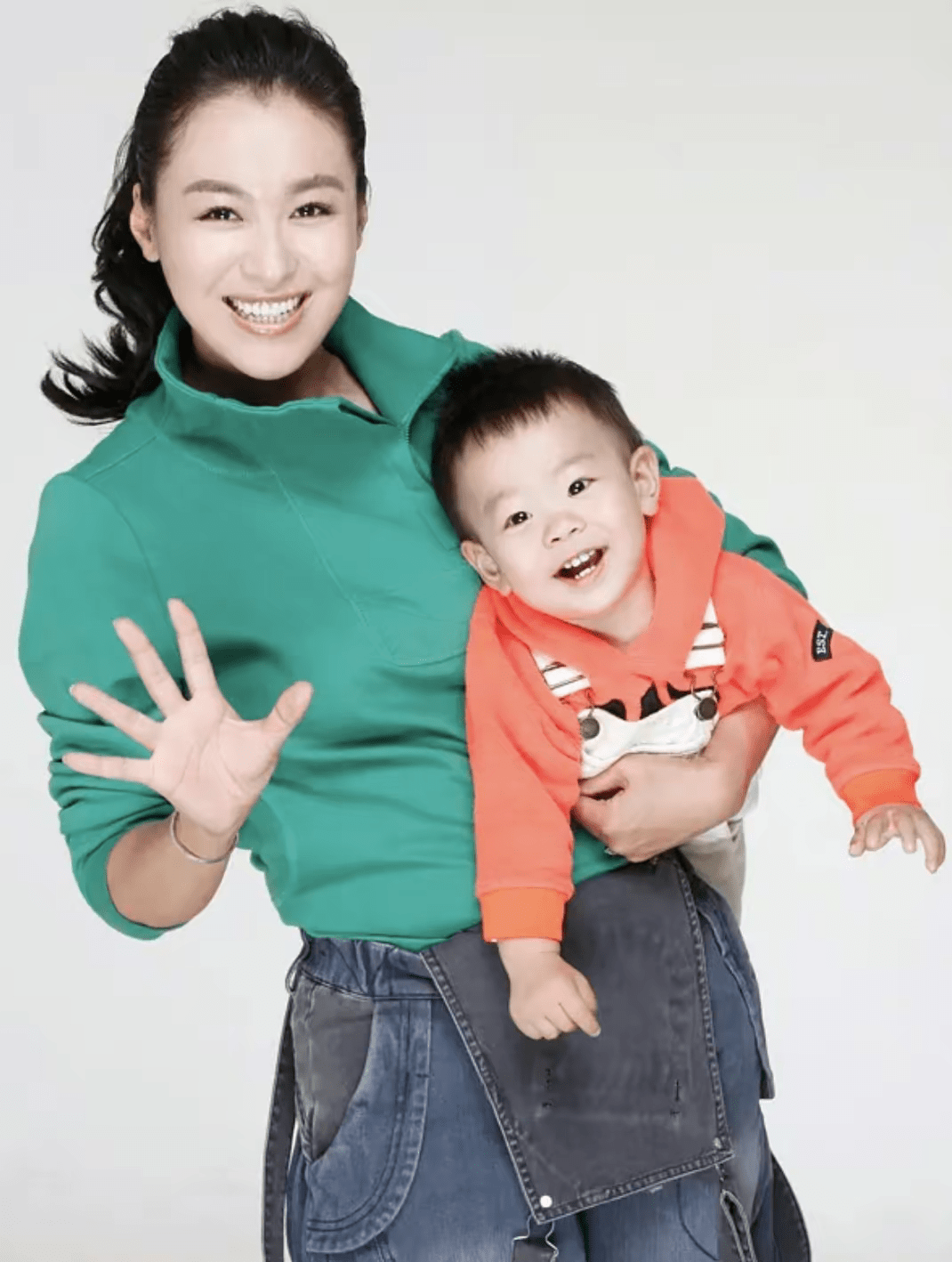 演员沈傲君:我这辈子最正确的决定,就是34岁为外交官丈夫生儿子_聂远