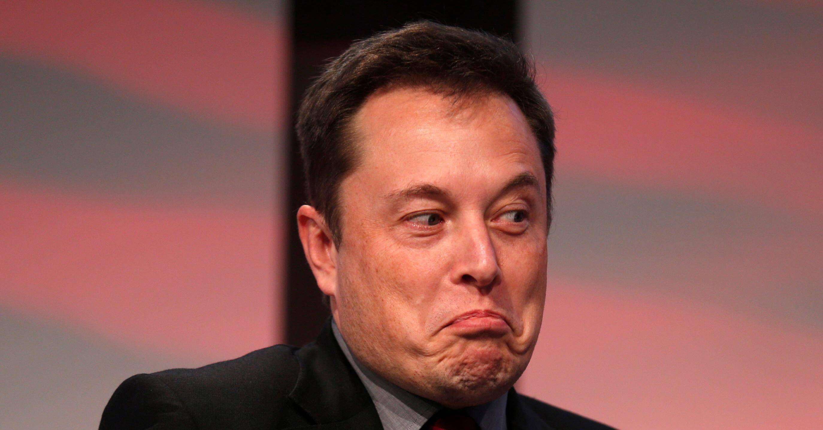 elon musk)在2023年发布的视频中介绍,特斯拉机器人的身高将为5英尺8