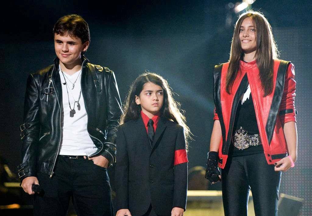 即使年纪轻轻,但普林斯·杰克森二世的阴郁气质,以及和哥哥姊姊截然不