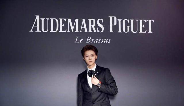 同时,陈柏霖,宁泽涛,屈楚萧也出席了本次的钟表品牌活动.