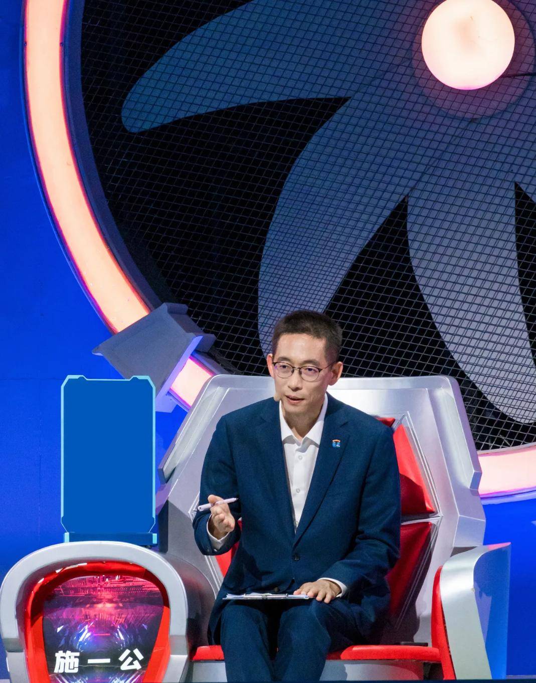 最强大脑:脑王选出,为何国际赛还要全场找外援,难道选手不行?