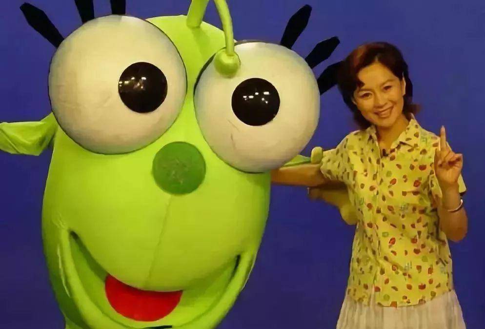 2010年,红果果绿泡泡结婚,《智慧树》成了一档狗粮节目.