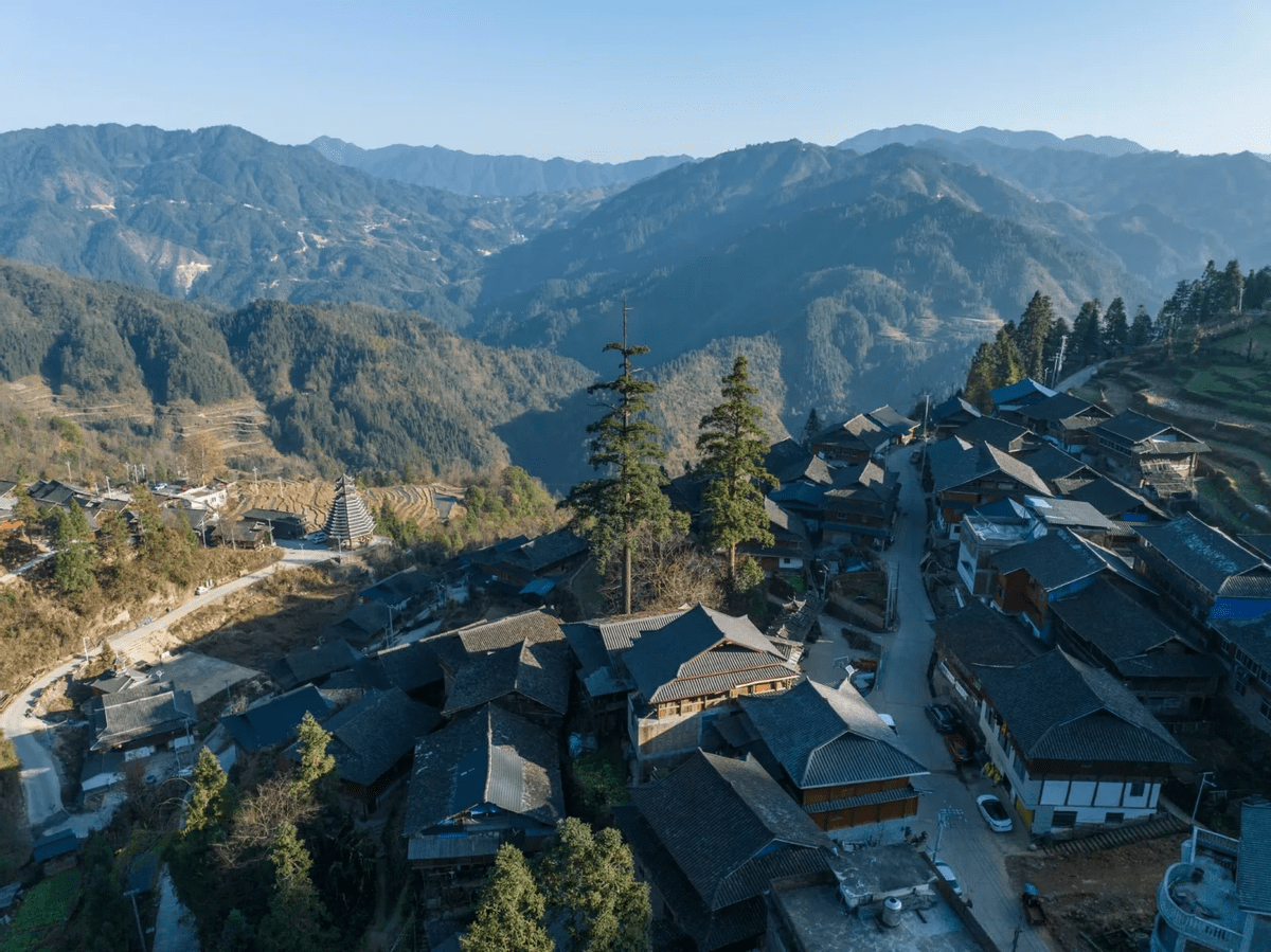 百年侗寨,山水高开