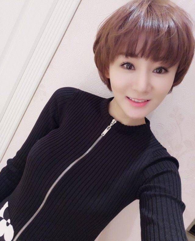 随着《乡村爱情》新剧的不断拍摄,小李秘书在剧中的戏份逐渐增多,出镜