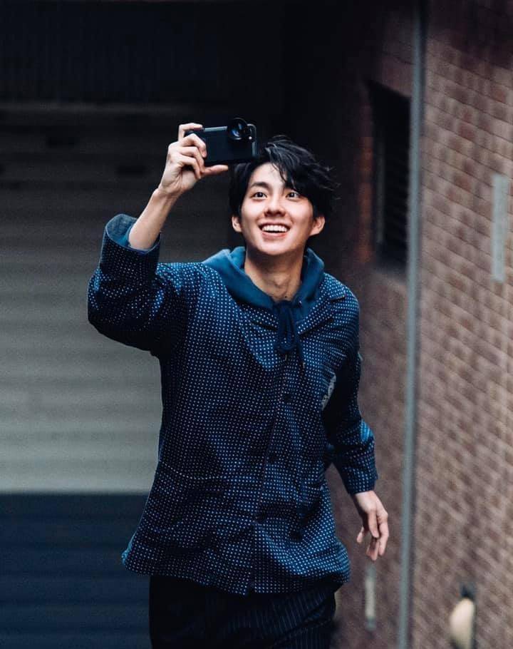 彭千佑化身帅气学霸,私底下是才华艺术家_执念_演出_梦者