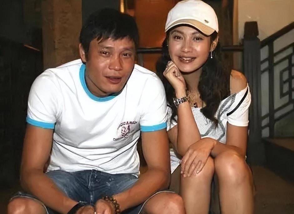 范志毅三任老婆,个个比明星漂亮,现任老婆比他小17岁_李倩_李铁_女儿