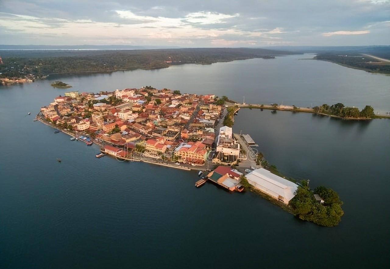 危地马拉:一个拥有丰富文化和迷人风景的中美洲国家_传统_海滩_历史