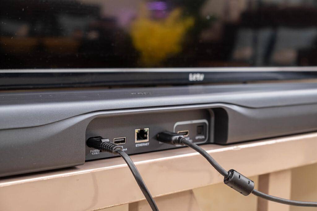 590W功率，支持杜比全景声，JBL BAR500回音壁音箱体验