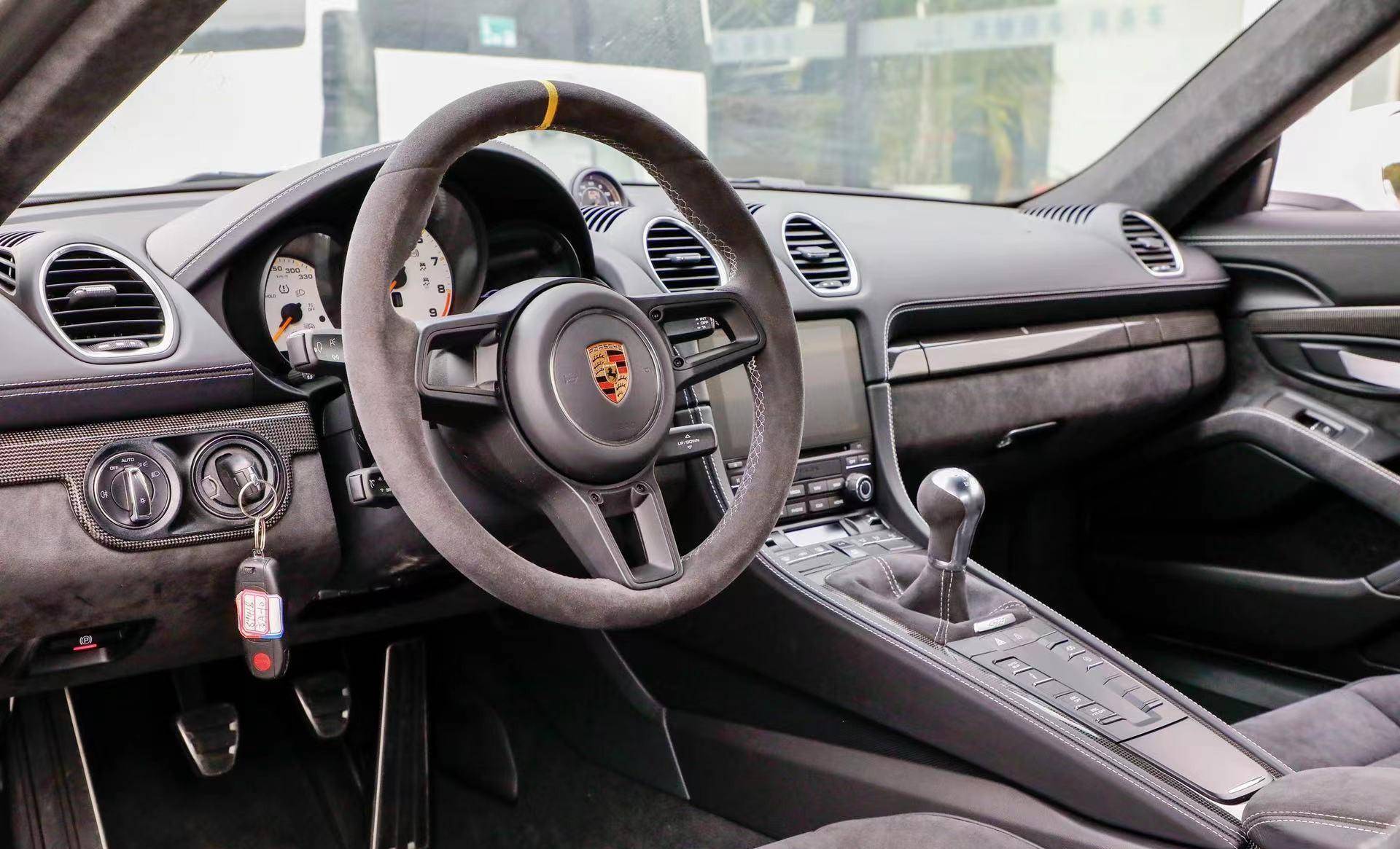 等待有缘人把它们领走啦～好了,今天关于这台保时捷718gt4手动挡,就和