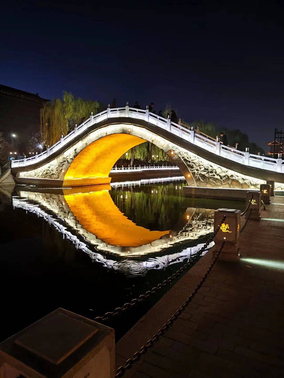 月亮桥盛世是长安繁华是西安市井长巷青砖黛瓦用脸颊去感受历史的温度