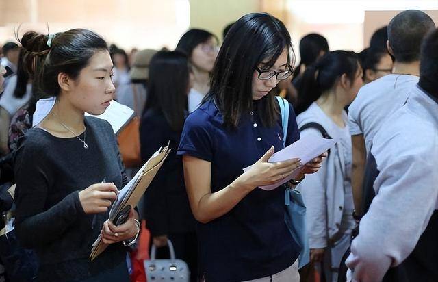 不要告诉别人（教师编制太难考了）教师编制难考吗? 第1张