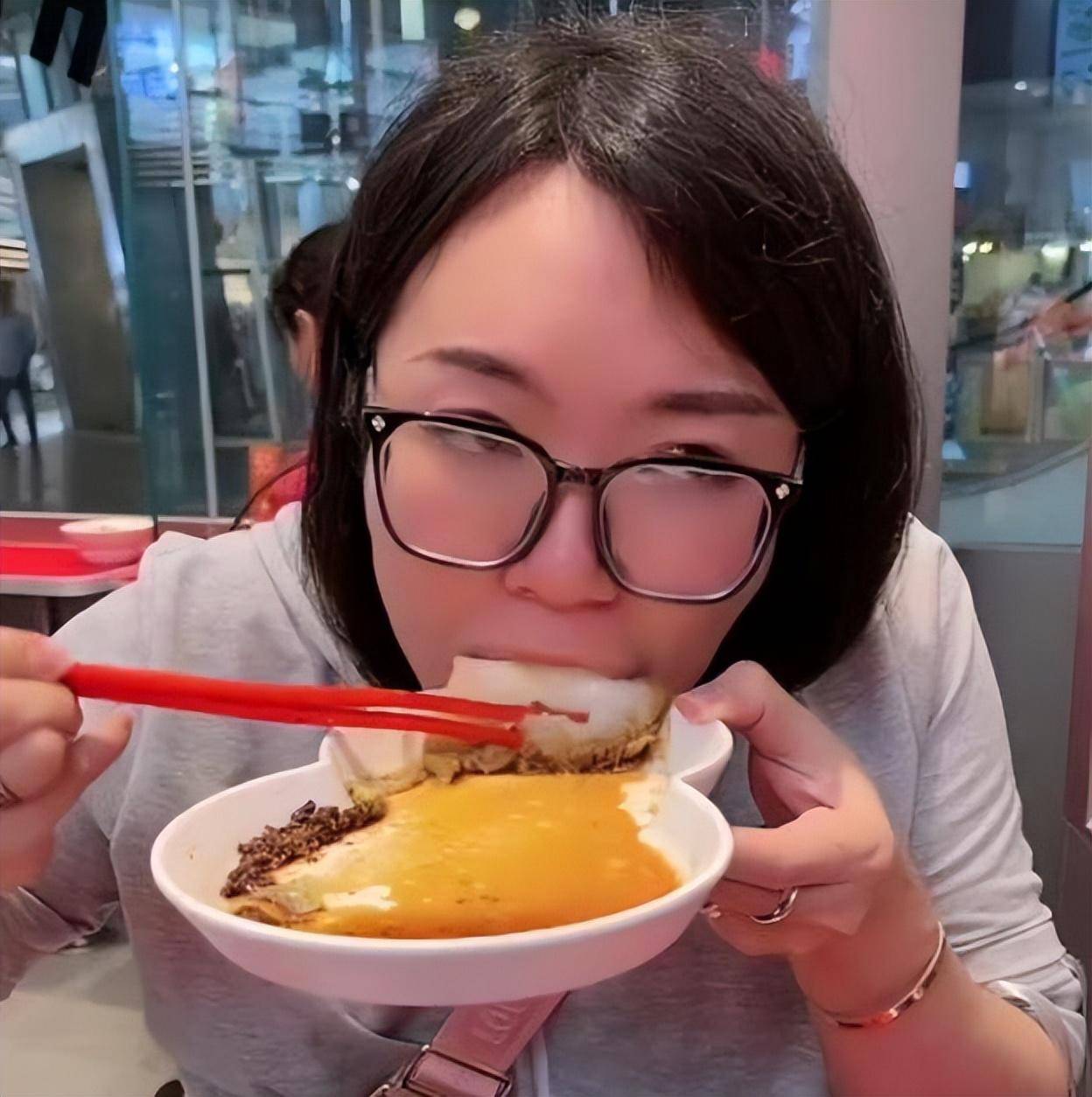 着装自由到底是什么意思,是完全可以接受跨性别穿着,还是需要建立在