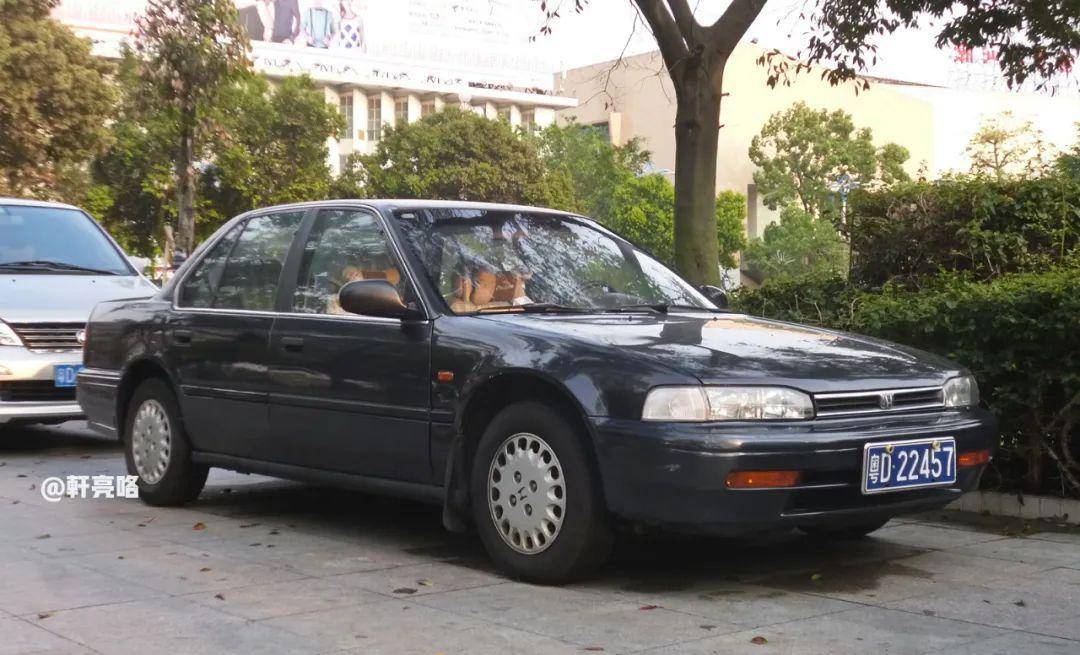 足够稀有 丨 90年代的本田雅阁旅行车honda accord cb9