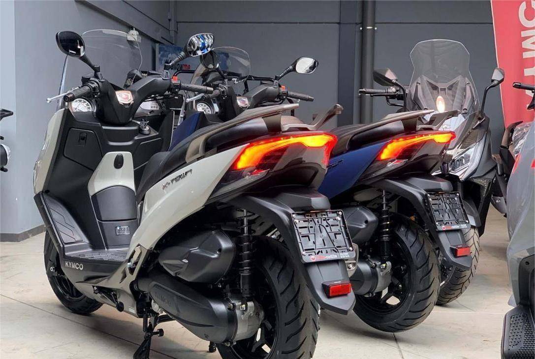 动感时尚,光阳海外125cc踏板车,颜值出众,就是动力有点小_搜狐汽车