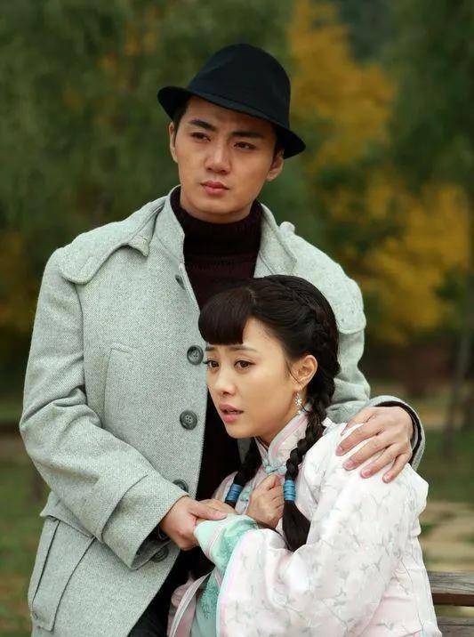 今日重点推介:电视剧《百花深处》四川妇女儿童频道今天中午播出_萧俊