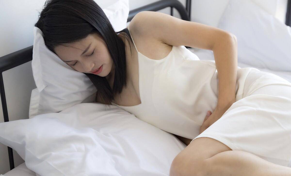 情人节别太拼,腹部疼痛,要小心黄体破裂_排卵_性交_治疗