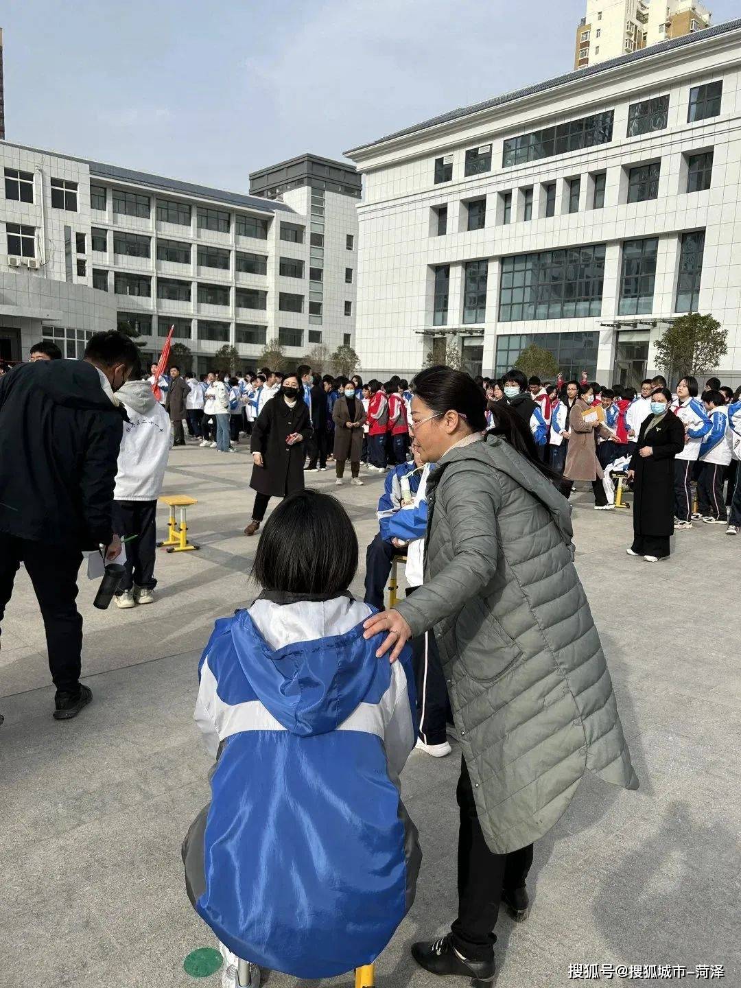 "绳"采飞扬 超越梦想——牡丹区二十一中2021级春季跳绳比赛_初二