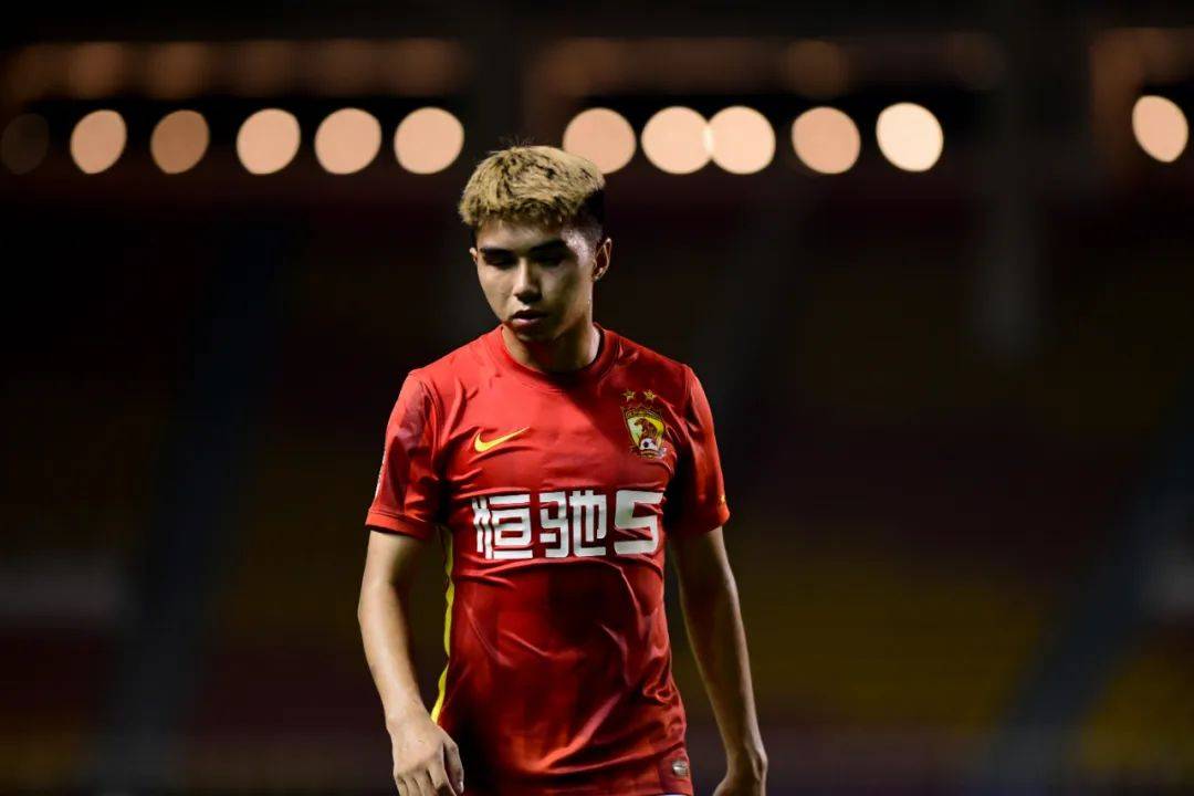 艾菲尔丁没有留洋的想法,难道他对自己的能力不自信吗?