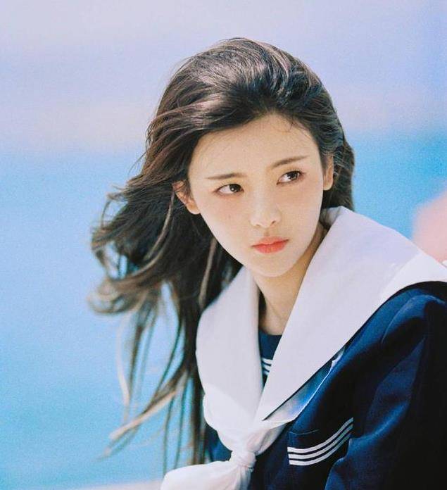 流露出傲娇的神情,超级可爱_张脸_节目_火箭少女