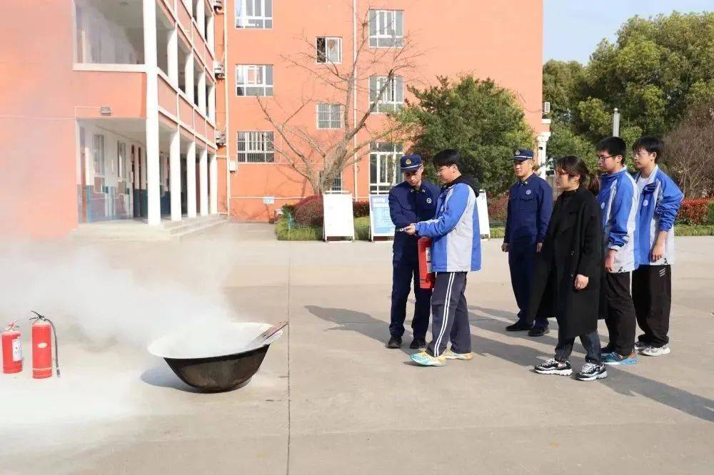 消防宣传进蒋垛中学,播撒平安"新种子"_活动_师生_常识