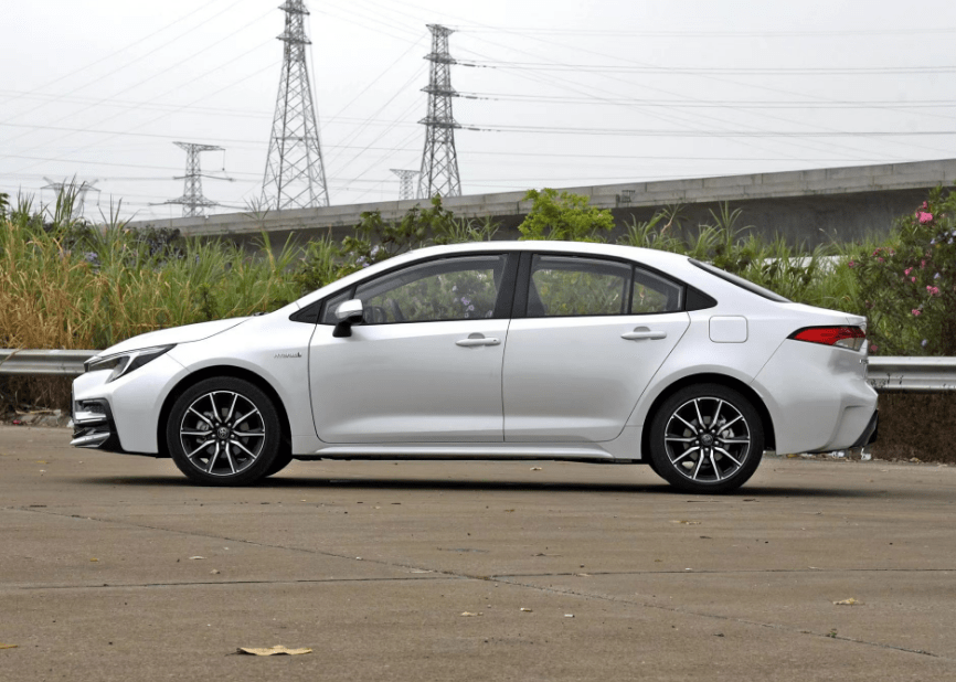 广汽丰田新款雷凌正式上市，11.38万起售，搭载第五代HTS混动系统_搜狐汽车_搜狐网