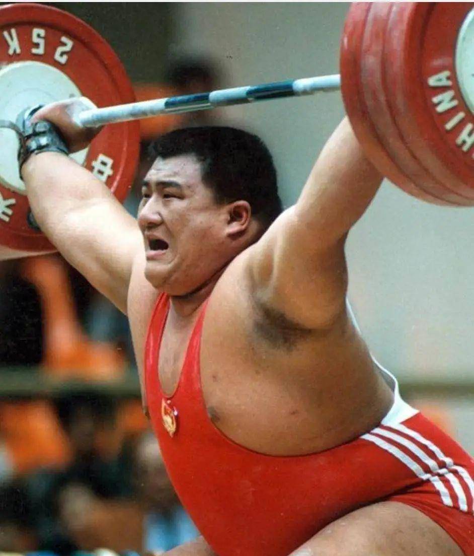 第一大力士":8年得60个冠军,却穷到看不起病,33岁离去_生活_蔡丽_举重