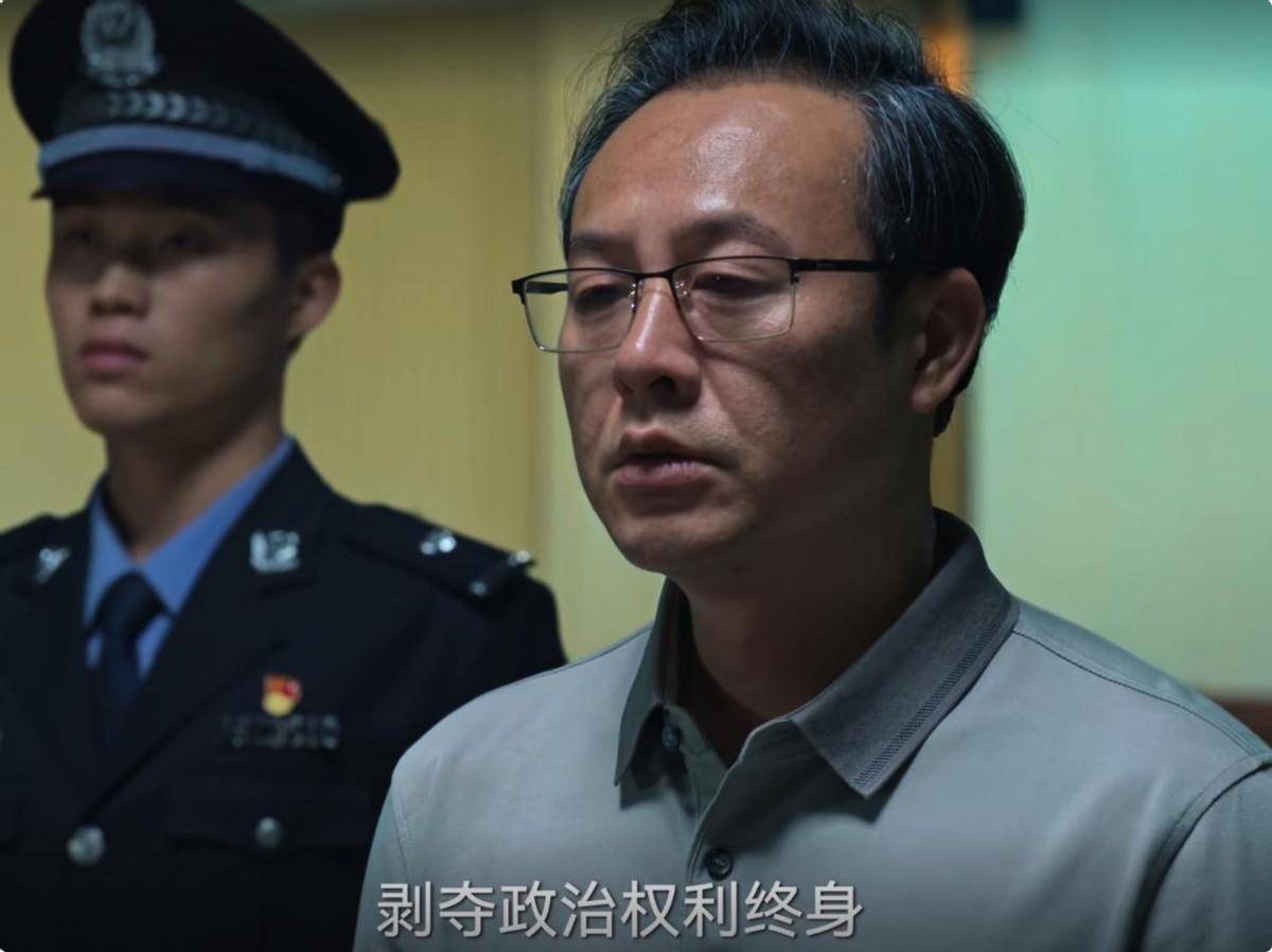 好家伙！看了17集《他是谁》和《狂飙》、没有对比就没有伤害啊