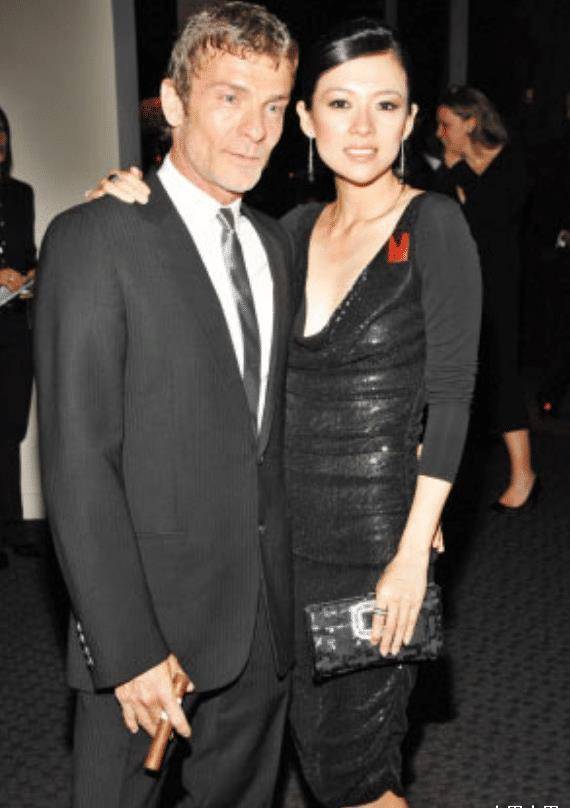 说到章子怡最为轰动的"国际恋情"不外于就是其当年与vivi nevo交往的