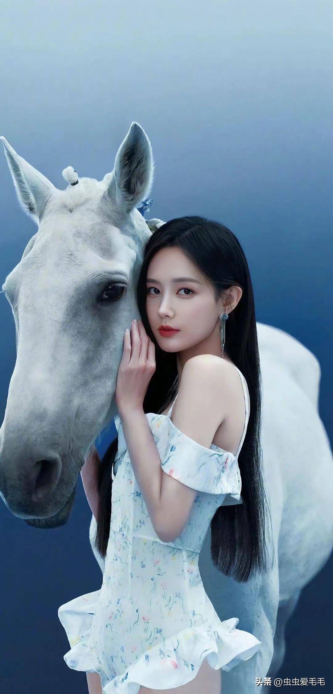 明星私房照系列-出镜:李一桐(重新定义美丽)_照片_长裙_一面