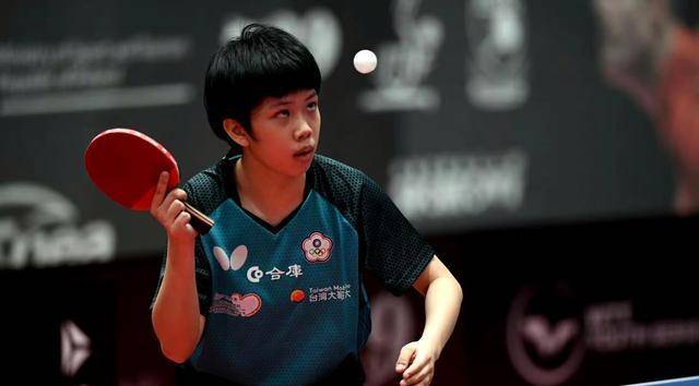 1/4决赛,中华台北小将郑朴真直落三局,总比分3:0力克国乒名将丁怡婕.