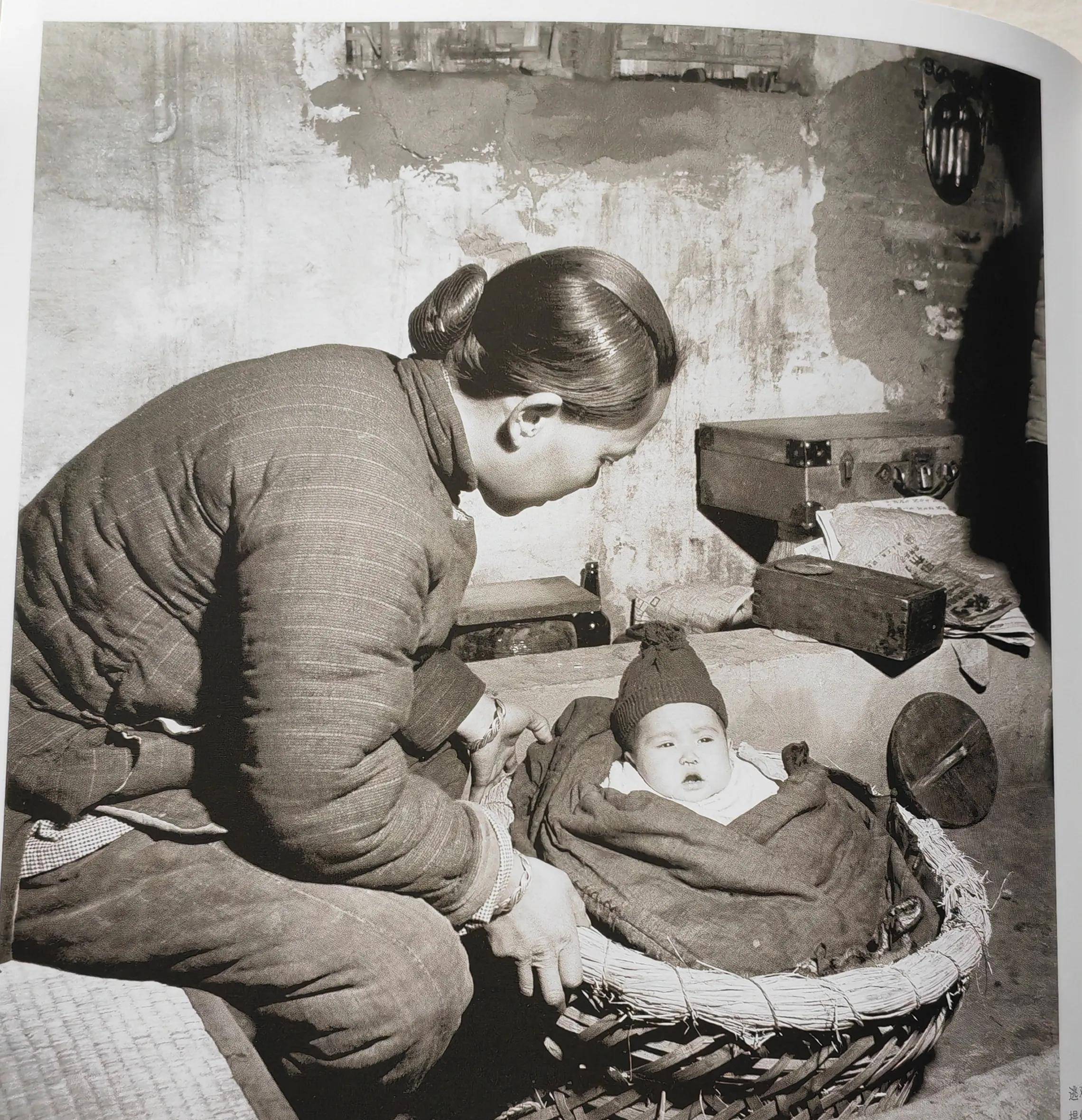 2内战结束的前夜—停尸房里的人_上海_棉花_童尸