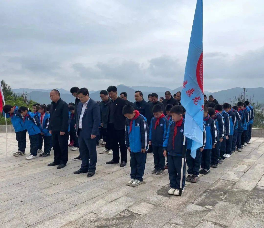 兴国县鼎龙:缅怀革命先烈,传承红色精神_活动_教育_烈士陵园