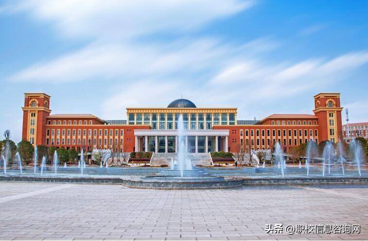云南省外事外语学院图片