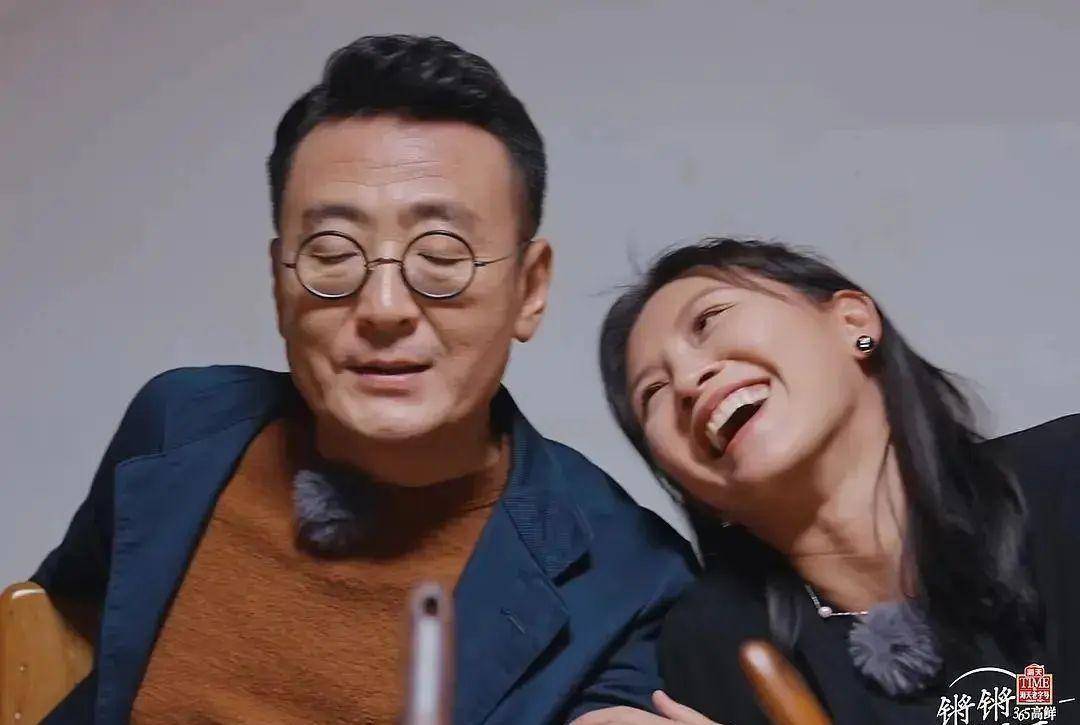 灵魂主播窦文涛,文学吐槽许子东,再搭配前台湾凤凰卫视名主播林玮婕.