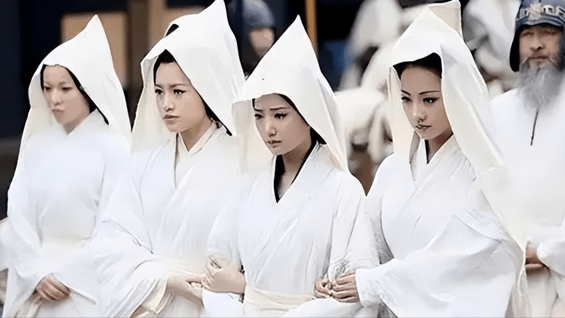 北大教授吴飞呼吁恢复土葬,火葬把人当垃圾处理,是对