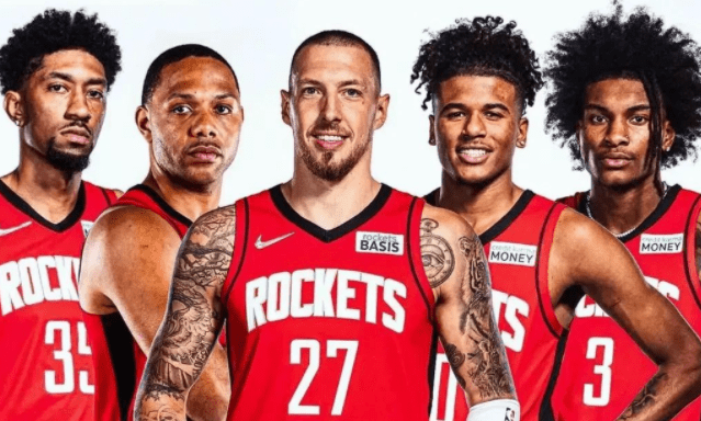 比赛_伍德_球场上