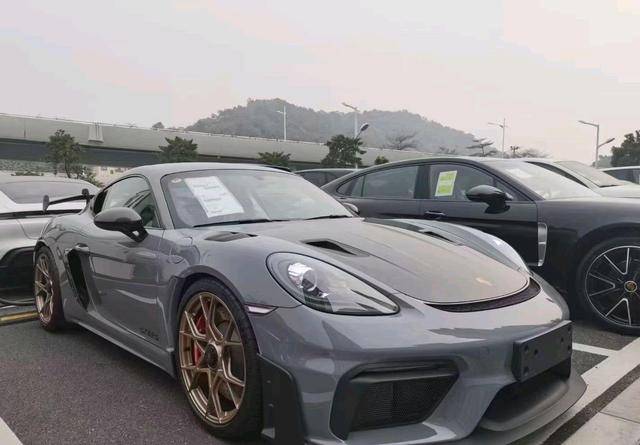 黑龙江 保时捷718车友会:元素更丰富,金色轮毂更显大气_搜狐汽车_搜狐