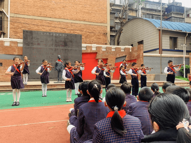 昆明市五华区长春小学:沿着聂耳的足迹,走好人生三部曲_校友_活动