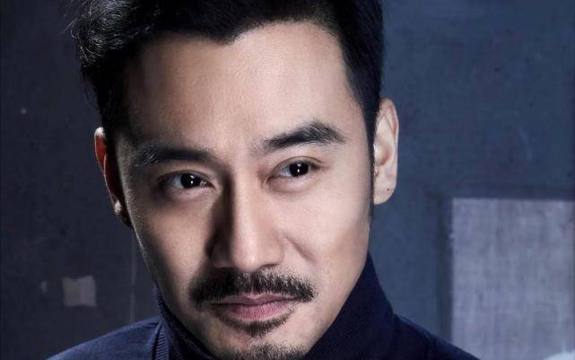 蒋欣前男友,你可能没看过他的影视剧,但一定看过他出演的策划_陈冠宁