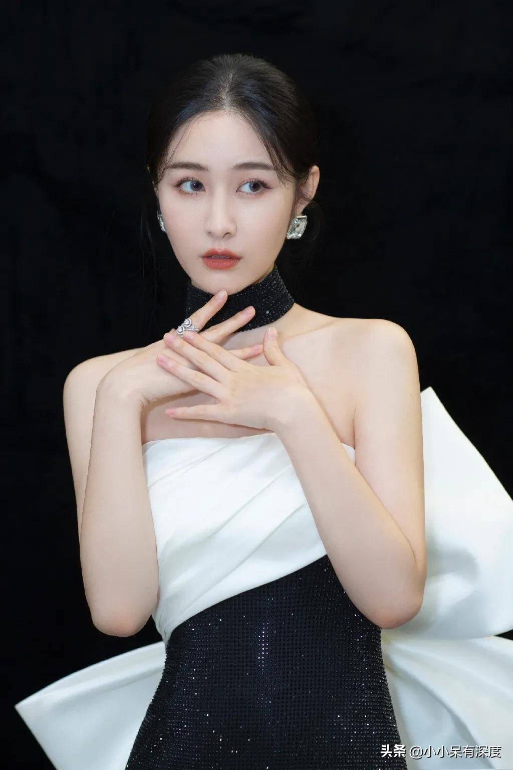 芒果台小花梁田,有邻家小女孩的气质,被曝与华晨宇关系亲密?