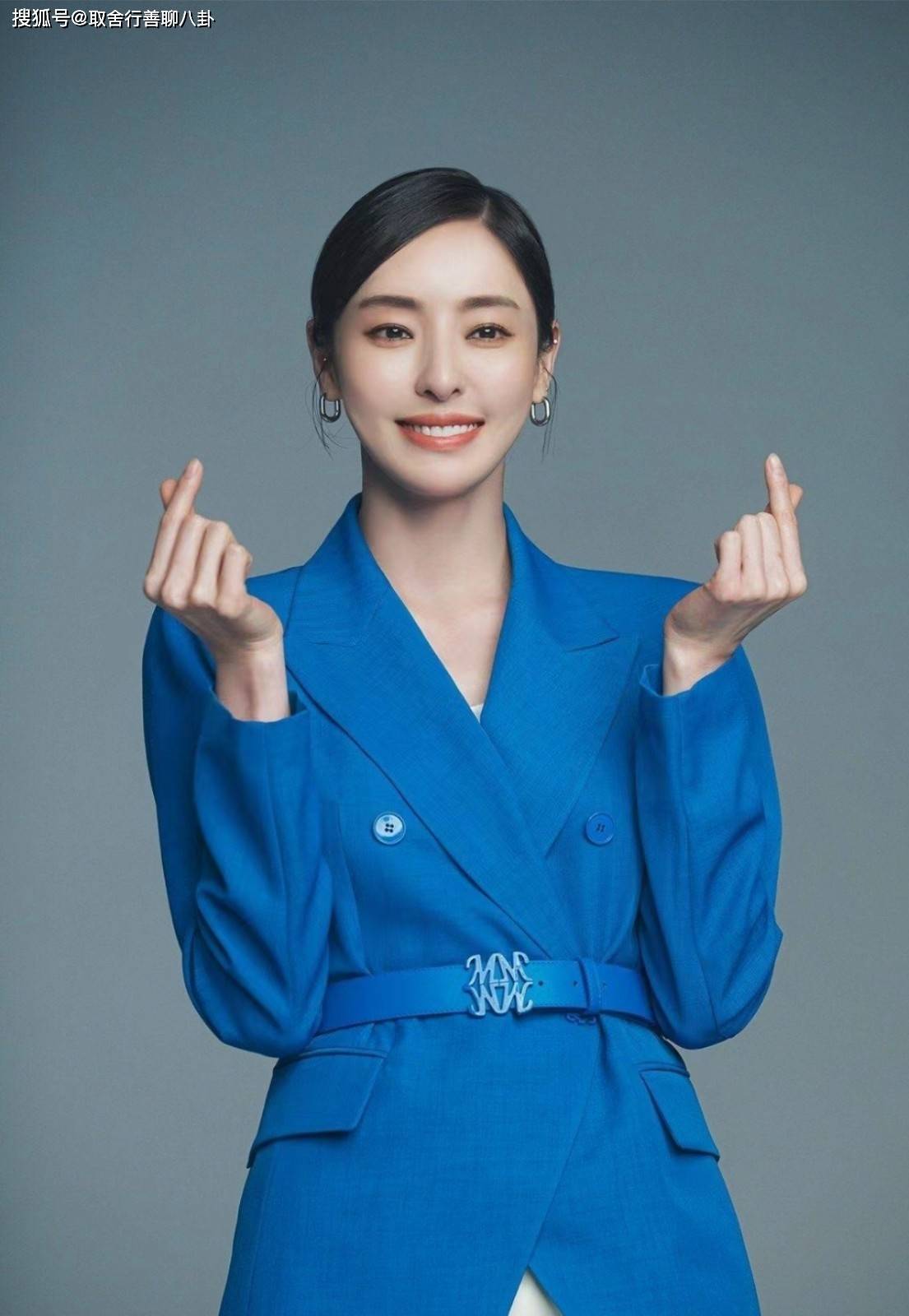 长腿女明星来啦,均是纤长身材模特出道,申敏儿人形广告曾牌被偷走