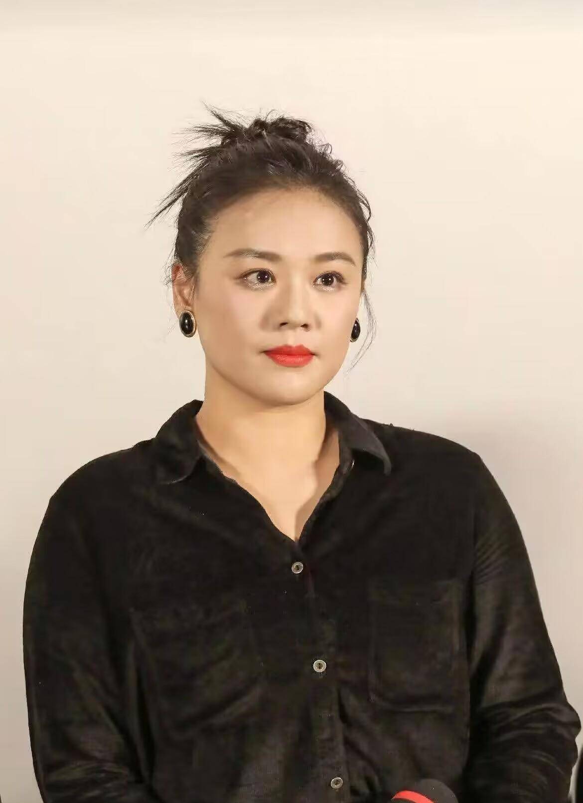 马思纯这是胖了多少?活动生图美出圈,一看就有"福相"!_发型_显得_效果