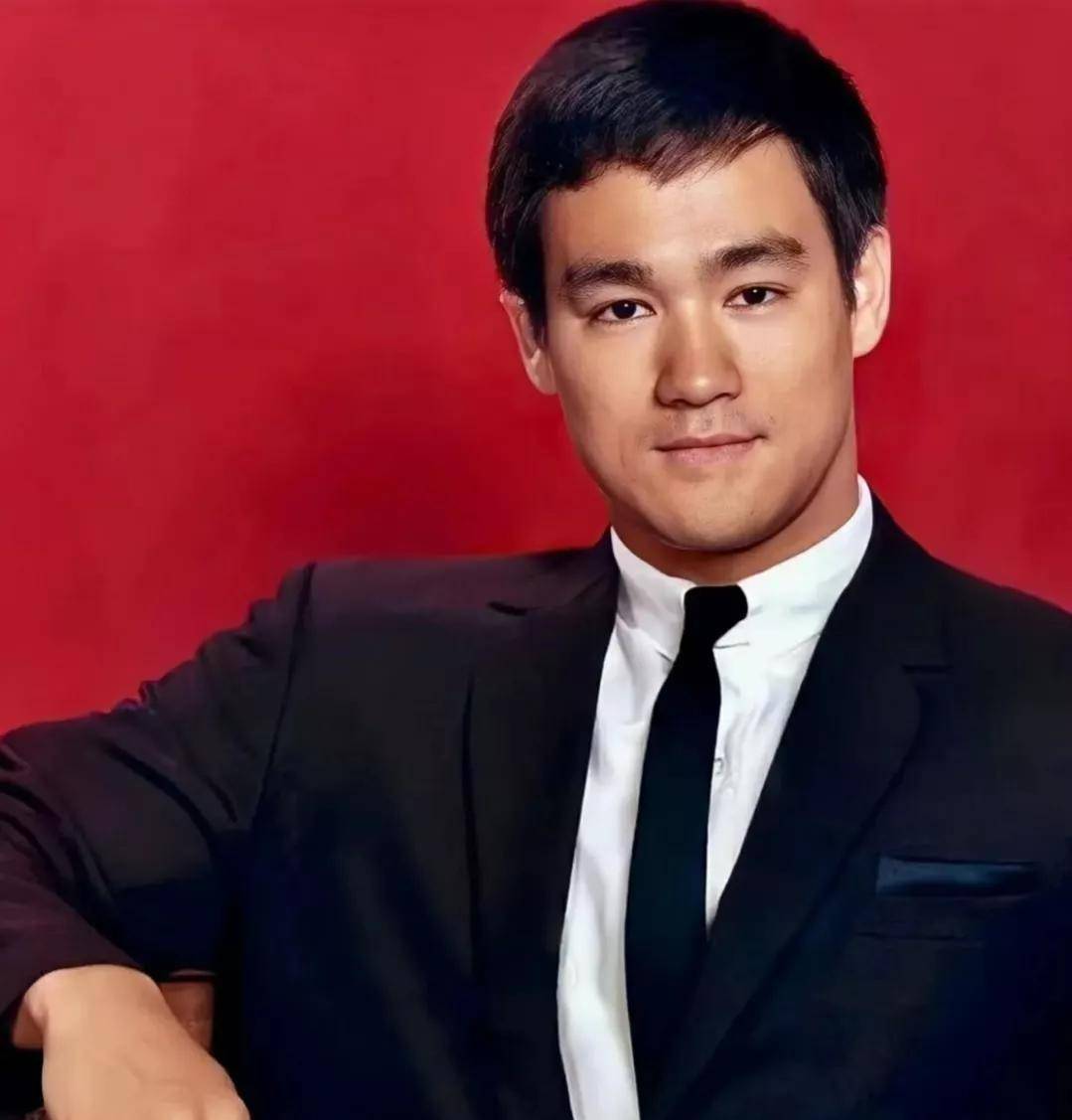 李小龙我绝不会说我是天下第一,但我也绝不承认我