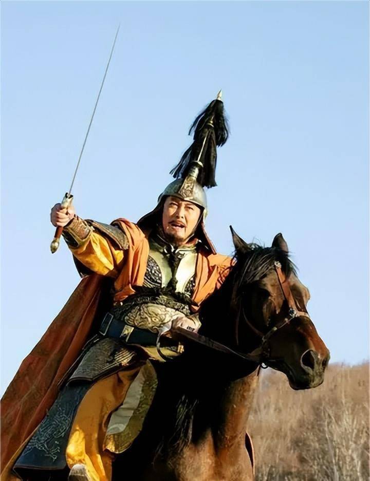 《贞观长歌》里,唐国强老师饰演的李世民一角,威严大气,励精图治,征服