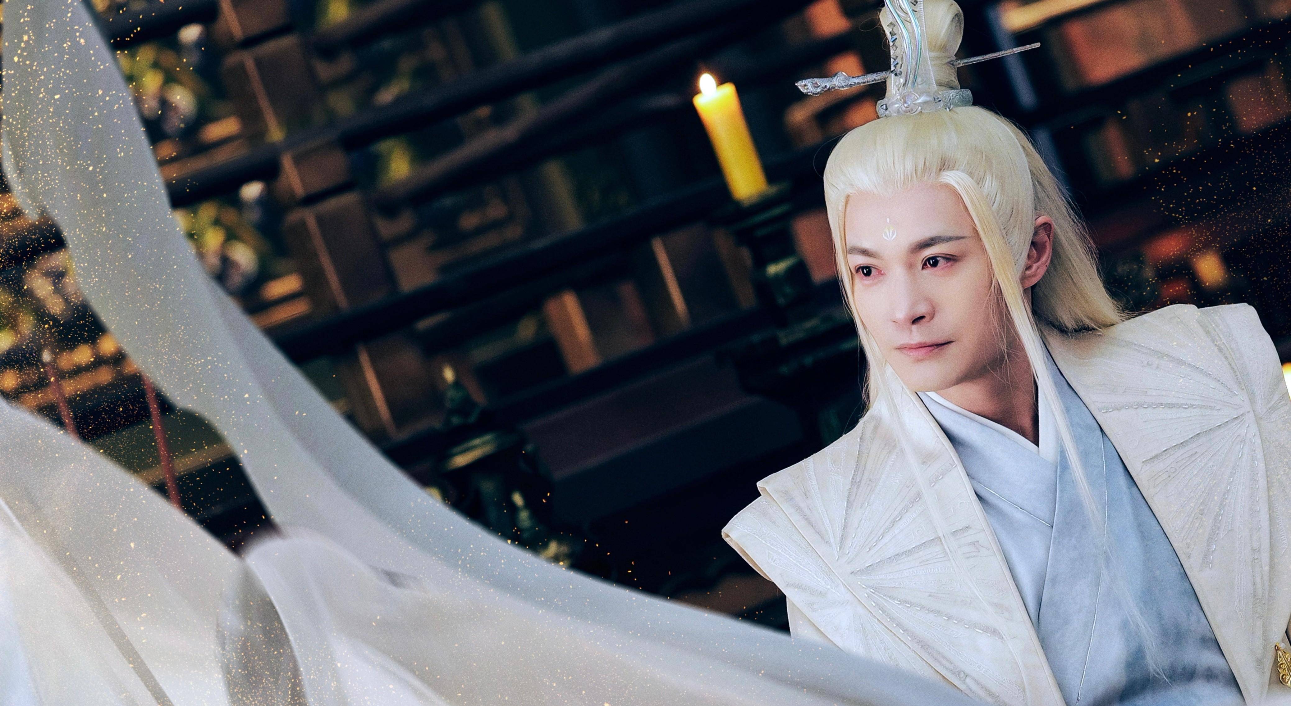 郑国霖当年也是难得一见的古装美男子,尤其是在和林志颖合作的《绝世