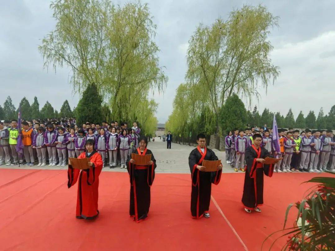 灵石一中(六中)开展"游介庙 思贤人 立孝道"忠孝教育实践活动_介子