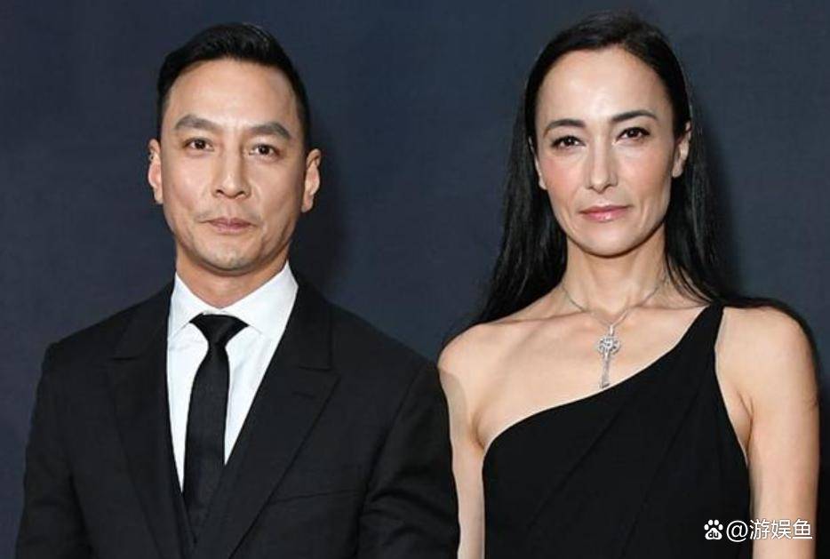 48岁吴彦祖近况携妻女日本逛街,发福发壮大变样,妻子满脸不耐烦_lisa